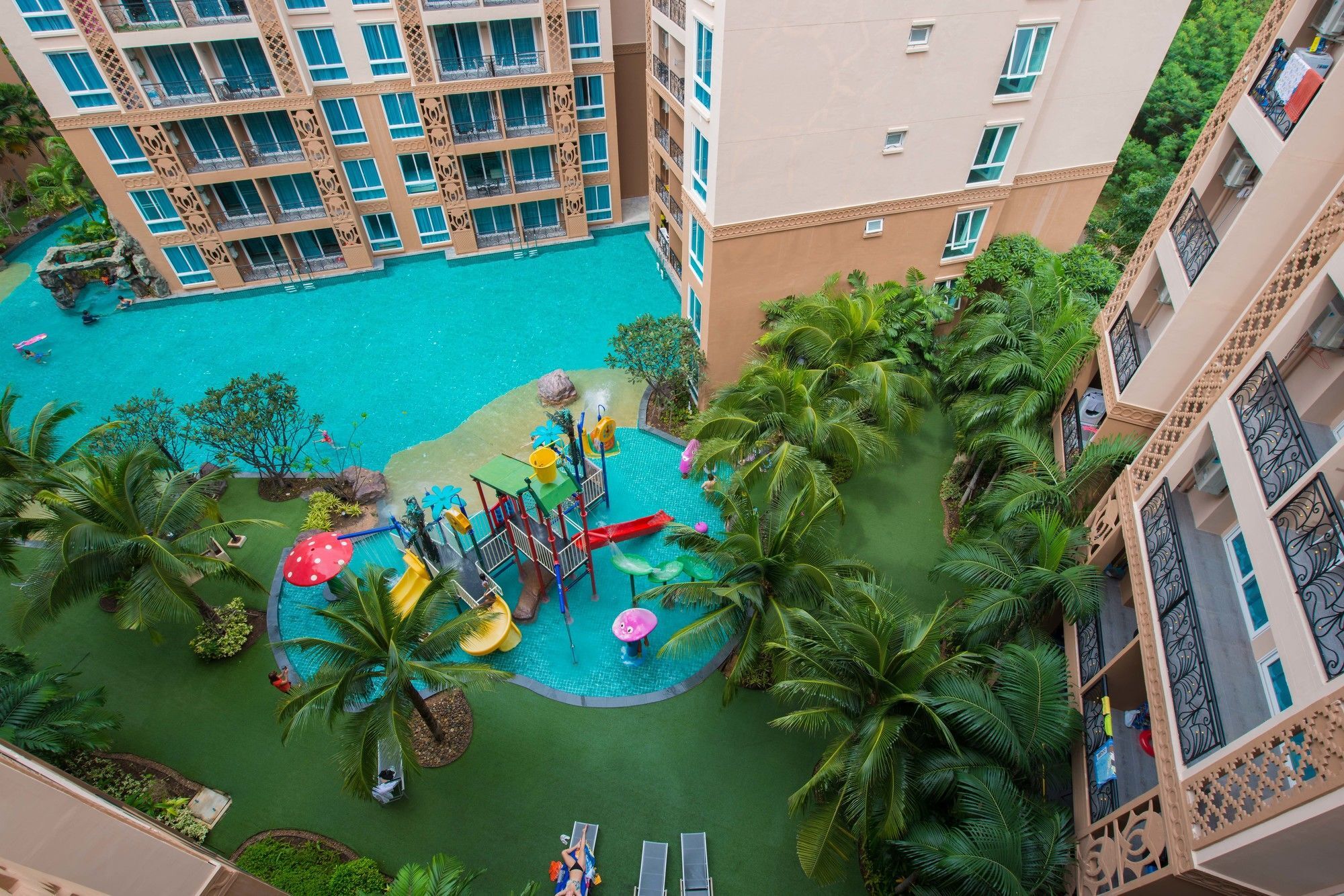 Atlantis Pattaya High Service Jomtien Beach Eksteriør billede