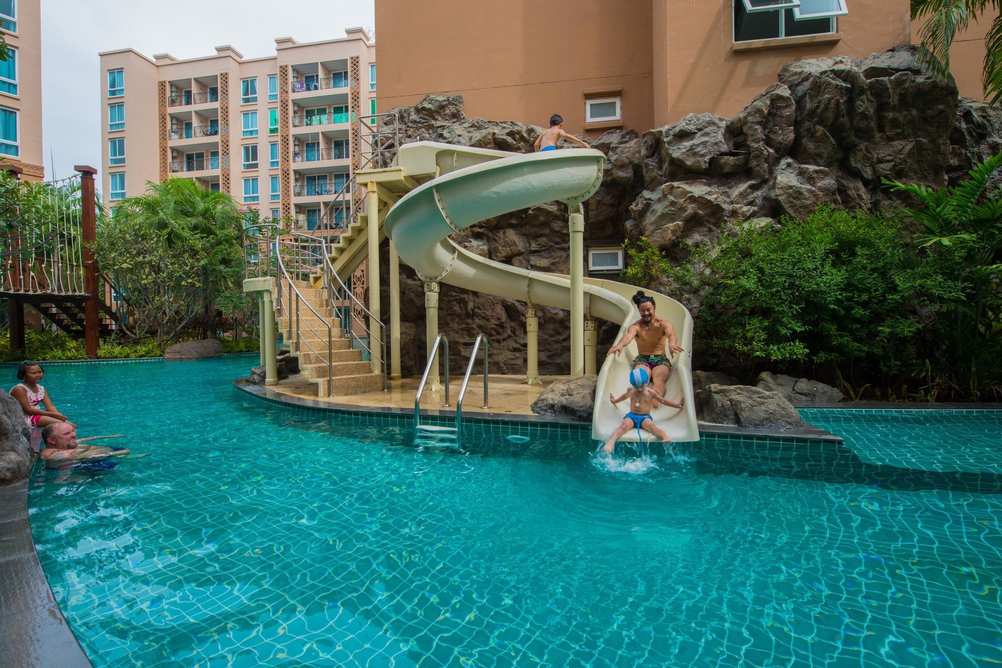 Atlantis Pattaya High Service Jomtien Beach Eksteriør billede